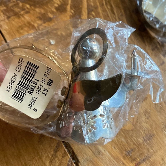 KENNEDY CENTER 4 X ANGEL NAPKIN RINGS HOLIDAYS NEW - Picture 5 of 7